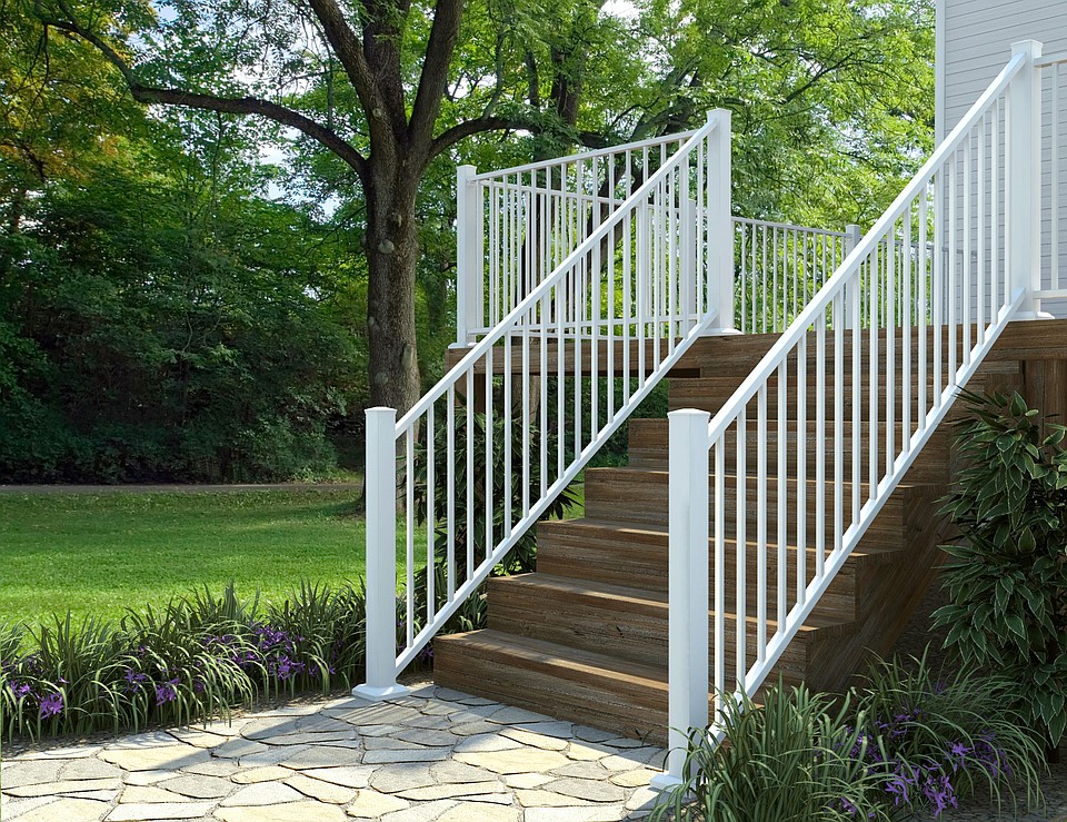 Fortress Building Products Brings Enhanced Aluminum Railing Solution to Commercial Market